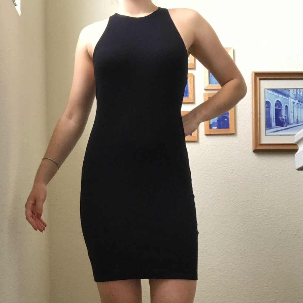 Black tight-fit sleek dress❤️